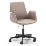 design fauteuil Anne beige met kunststof zwarte poot