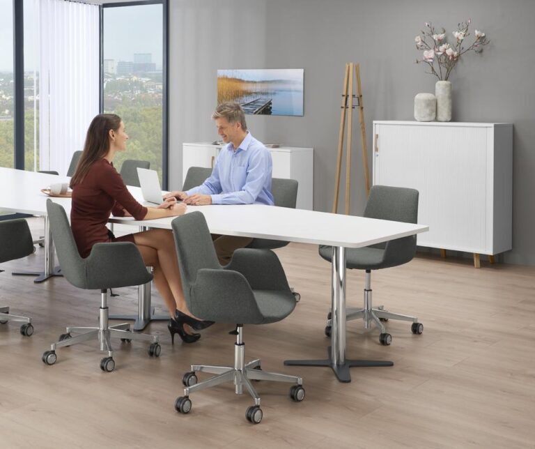 design fauteuil Anne vergaderkamer opstelling