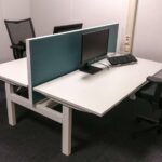 geluiddempende bureau tussenwand