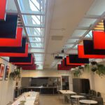 Akoestische baffles voor plafond