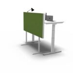 geluiddempende bureauwand op pootjes