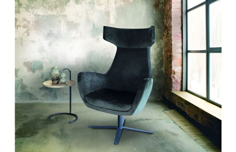 Mamo fauteuil met hocker
