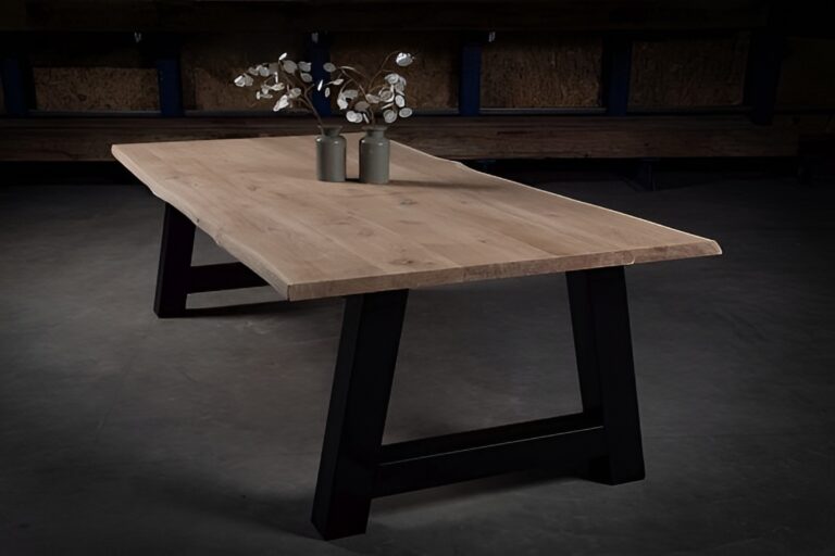 Demo tafel met A-poot