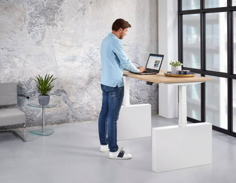 hoog laag bureau met wang