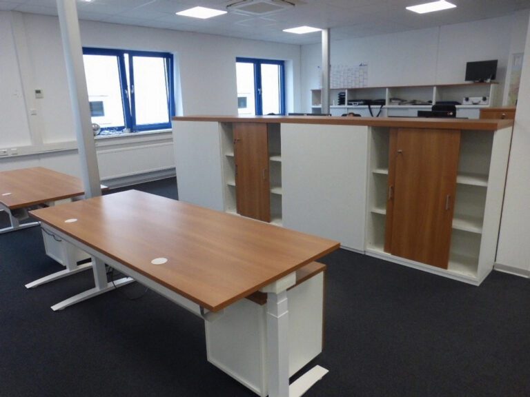 houten schuifdeurkast