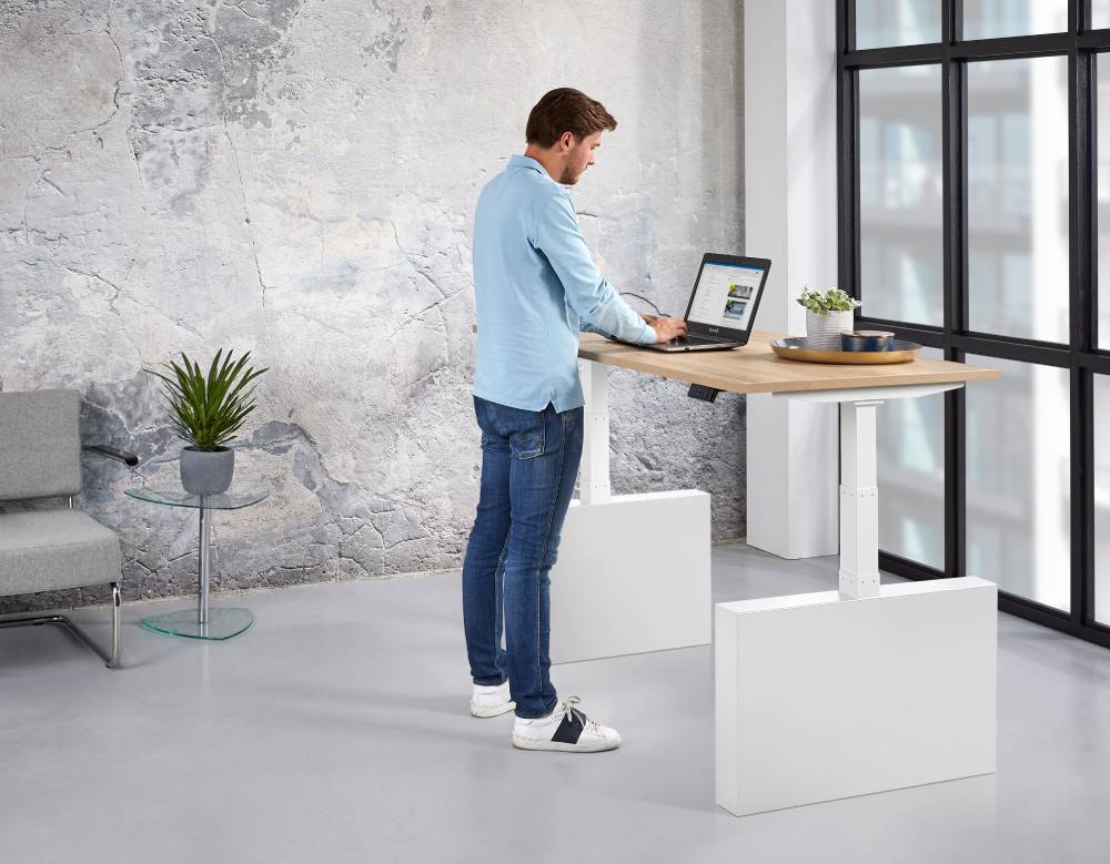 blog hoog laag bureau elektrisch verstelbaar