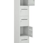 Helm locker met sleuf