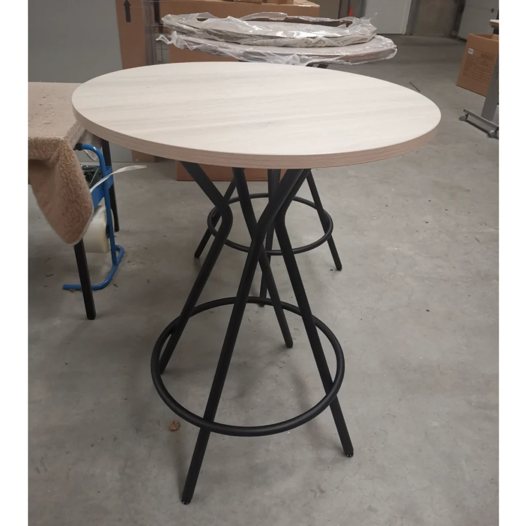 opruiming nieuwe statafel Hoog 110cm diam 80cm-2